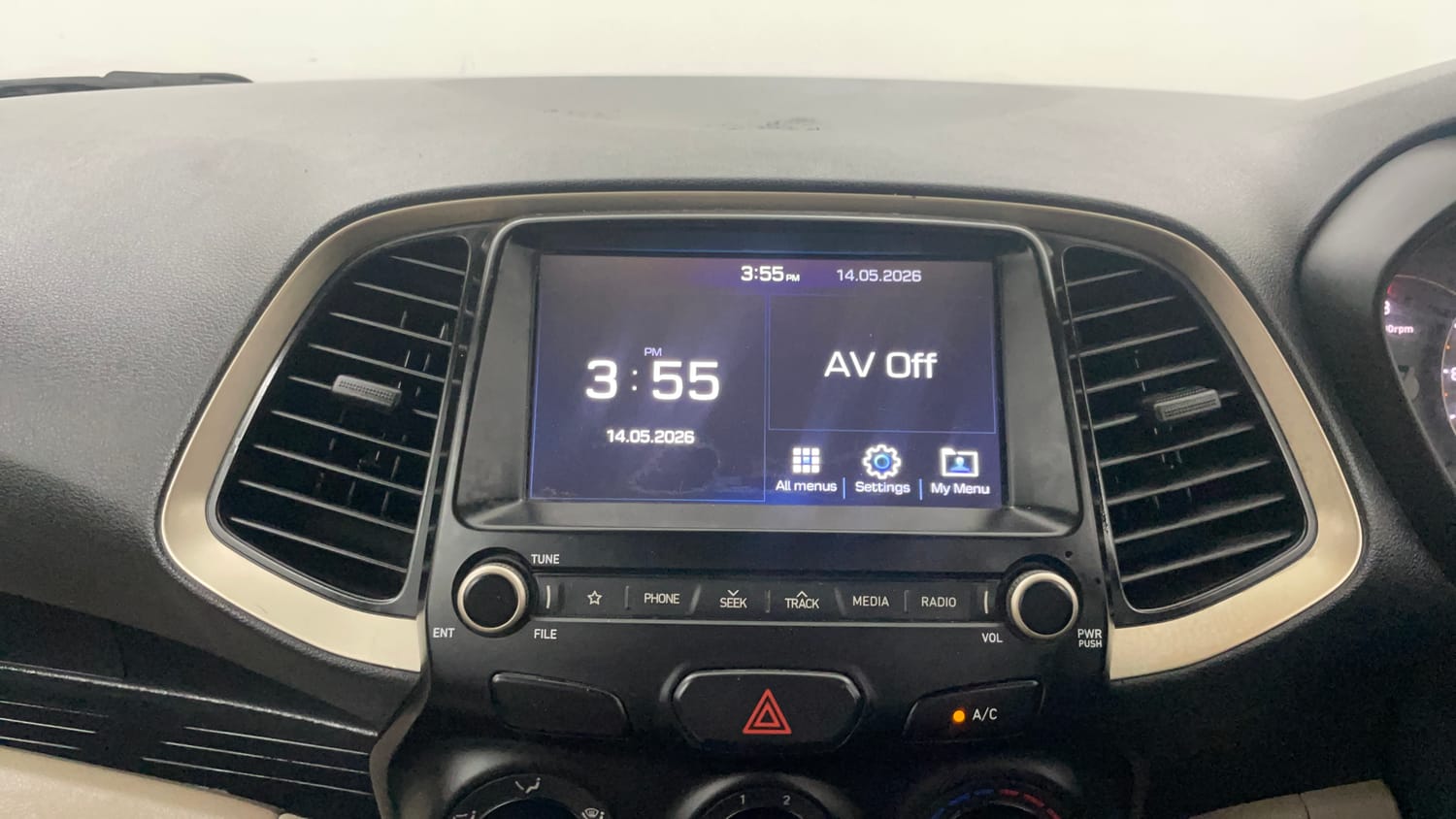 Used 2021 Hyundai Santro Sportz Petrol Manual interior MUSIC SYSTEM & AC CONTROL VIEW