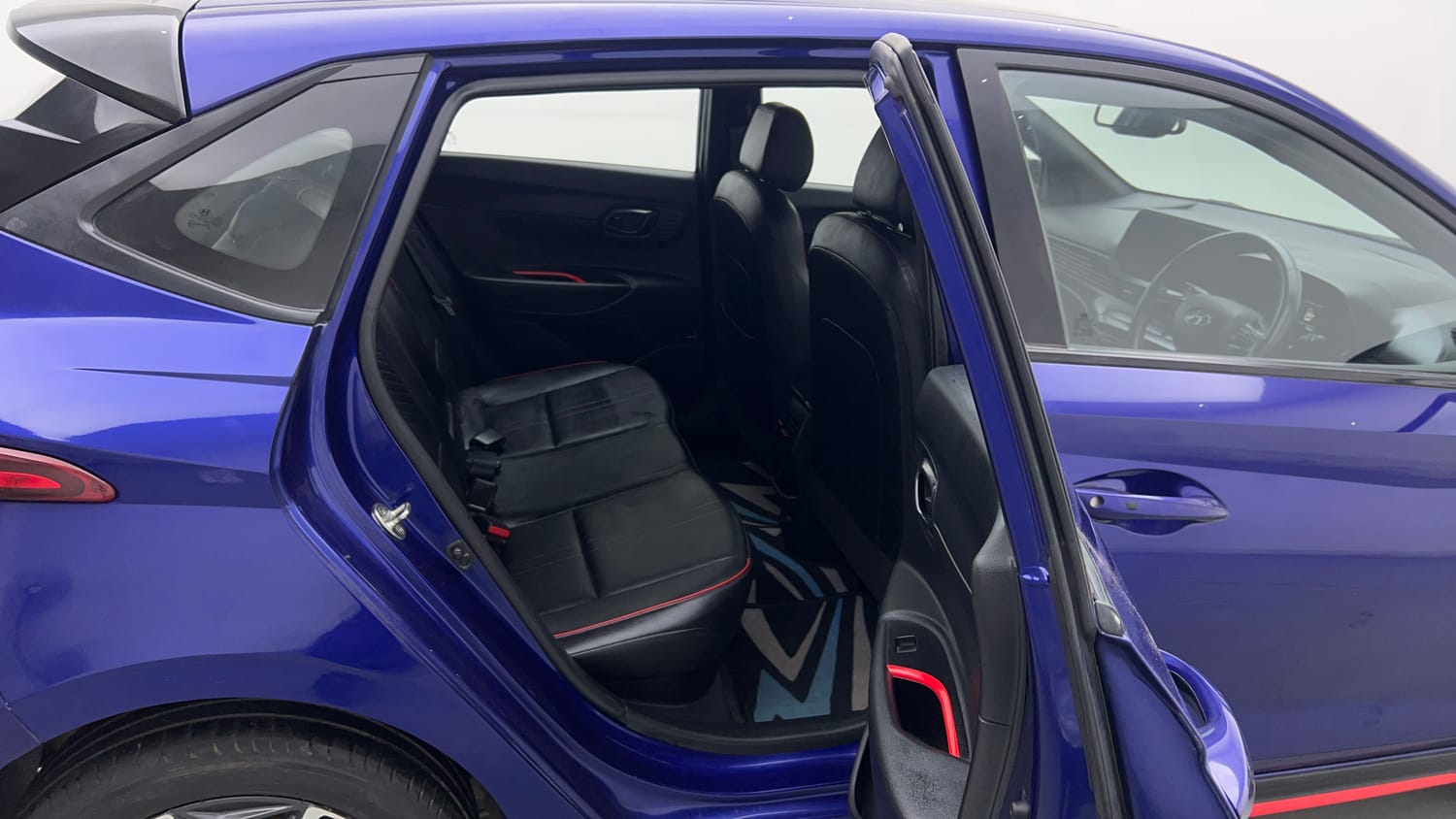 Used 2022 Hyundai i20 N Line N8 1.0 Turbo DCT Petrol Automatic interior RIGHT SIDE REAR DOOR CABIN VIEW
