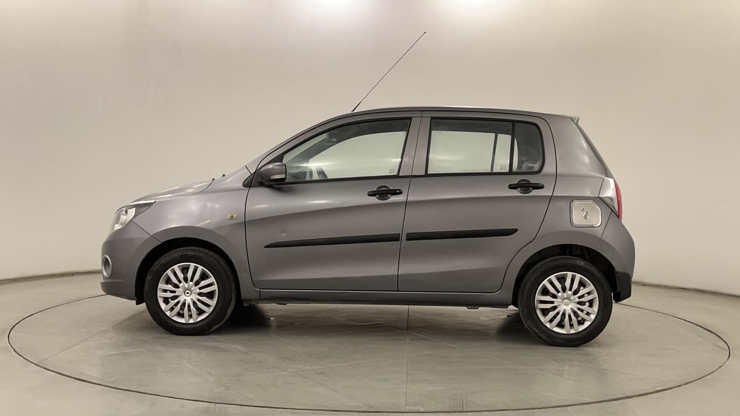 Used 2014 Maruti Suzuki Celerio VXi AMT Petrol Automatic exterior LEFT SIDE VIEW
