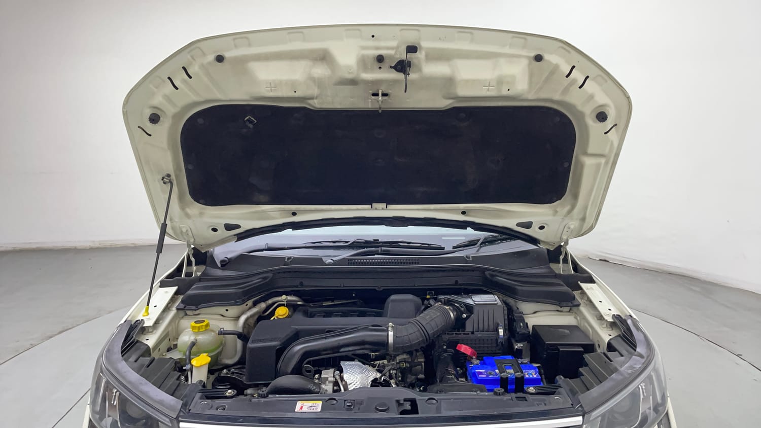 2021 Mahindra XUV 300 W8 (O) 1.5 Diesel AMT-27