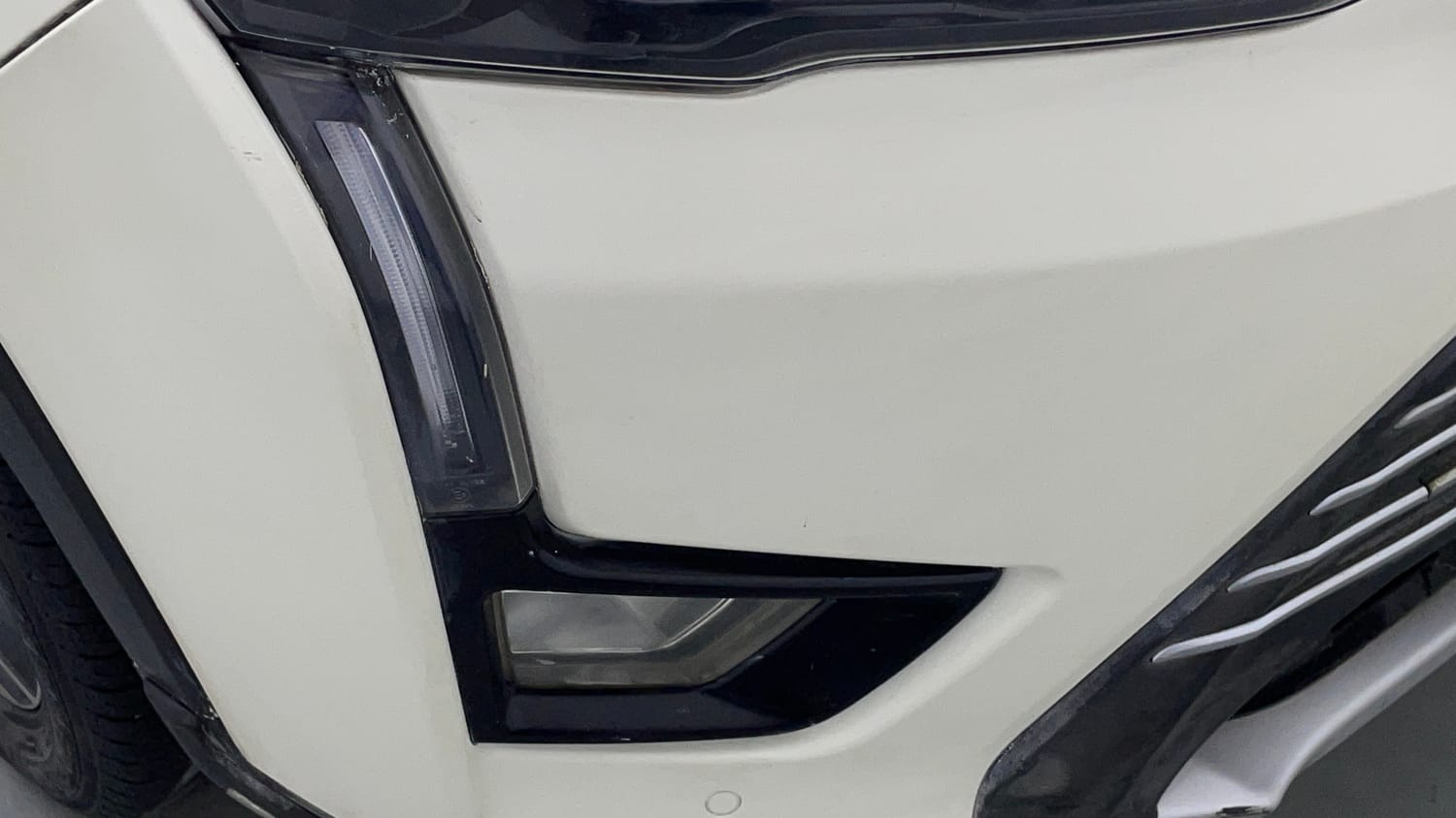 2021 Mahindra XUV 300 W8 (O) 1.5 Diesel AMT-49
