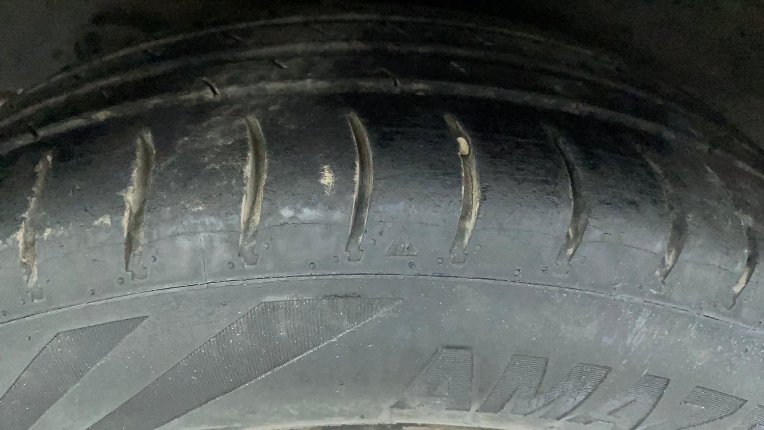 Used 2015 Hyundai Grand i10 Magna 1.2 Kappa VTVT Petrol Manual tyres RIGHT REAR TYRE TREAD VIEW