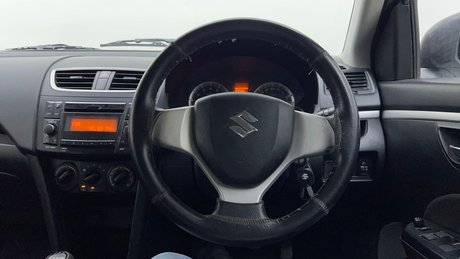 Used 2016 Maruti Suzuki Swift VXi Petrol Manual interior STEERING VIEW