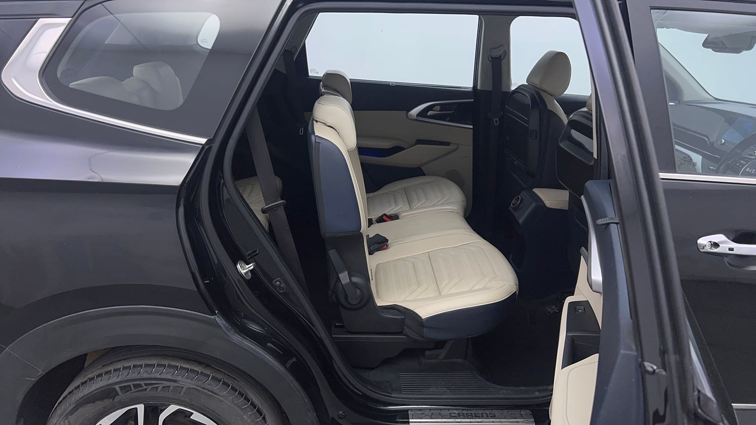 Used 2022 Kia Carens Luxury Plus 1.5 Diesel AT 7 STR Diesel Automatic interior RIGHT SIDE REAR DOOR CABIN VIEW