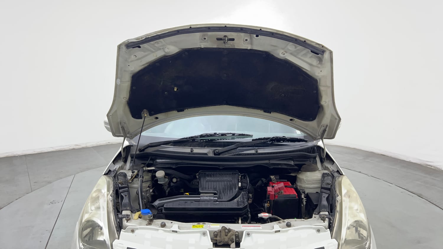 Used 2016 Maruti Suzuki Swift VXi Petrol Manual engine ENGINE & BONNET OPEN FRONT VIEW