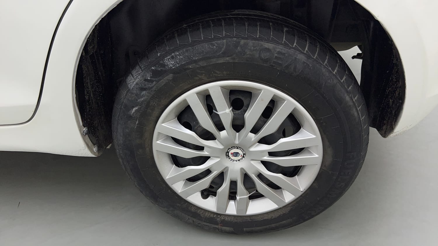 Used 2016 Maruti Suzuki Swift VXi Petrol Manual tyres LEFT REAR TYRE RIM VIEW