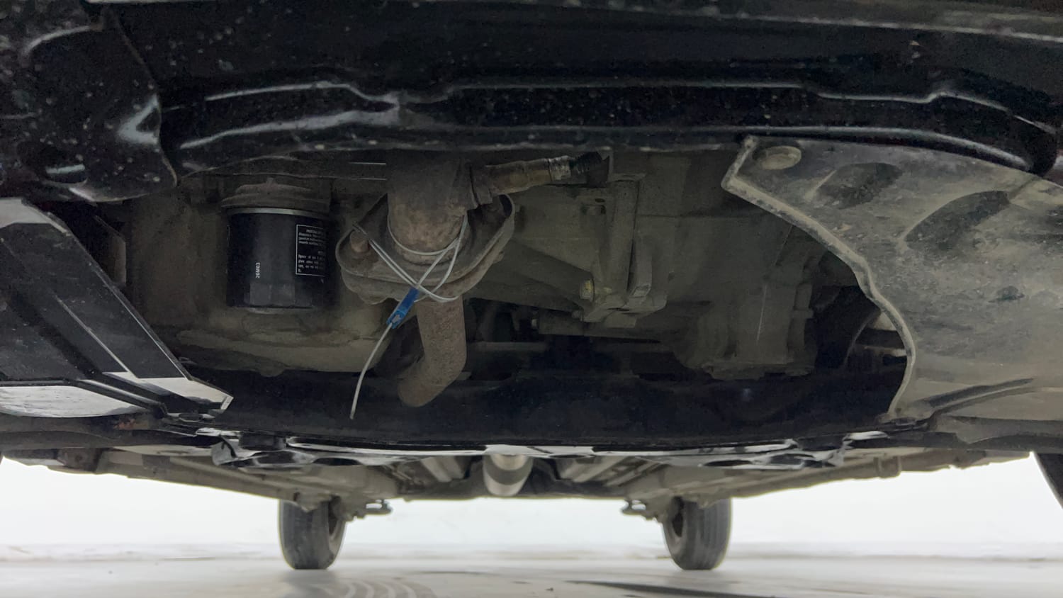 Used 2016 Maruti Suzuki Swift VXi Petrol Manual extra FRONT LEFT UNDERBODY VIEW
