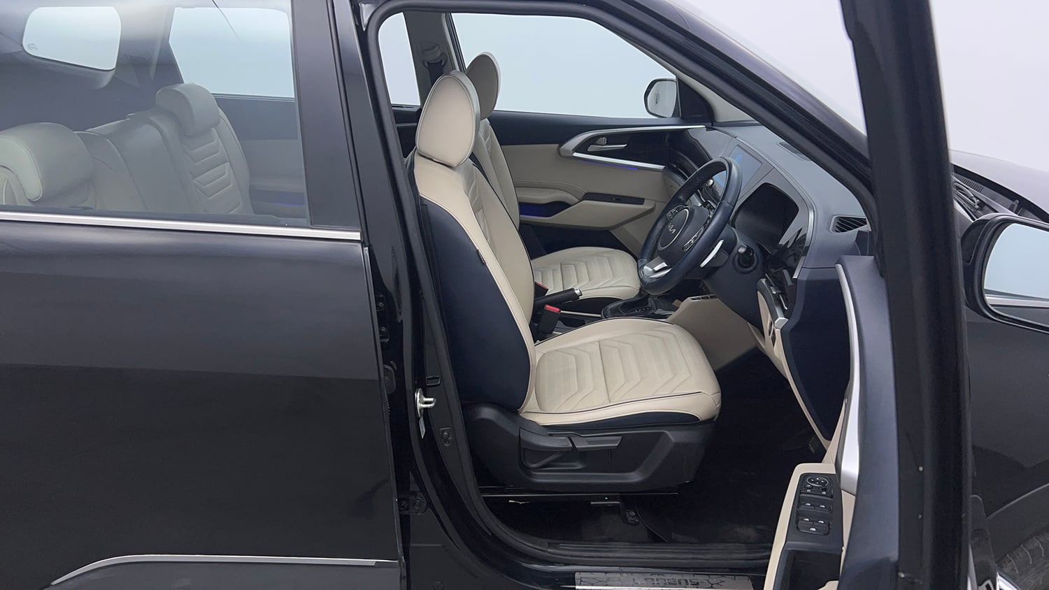 Used 2022 Kia Carens Luxury Plus 1.5 Diesel AT 7 STR Diesel Automatic interior RIGHT SIDE FRONT DOOR CABIN VIEW