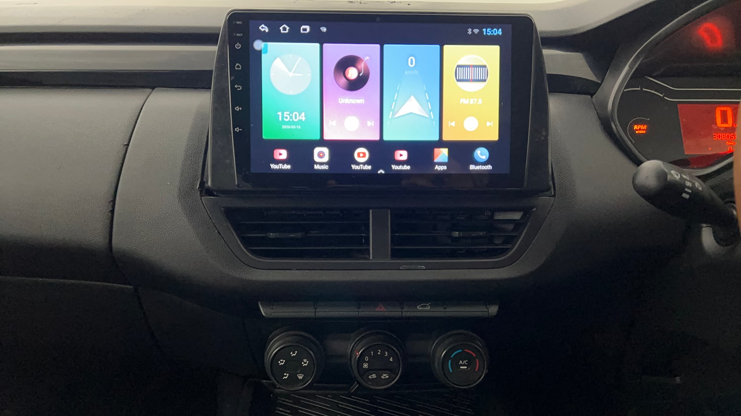 Used 2022 Renault Kiger RXE MT Petrol Manual interior MUSIC SYSTEM & AC CONTROL VIEW