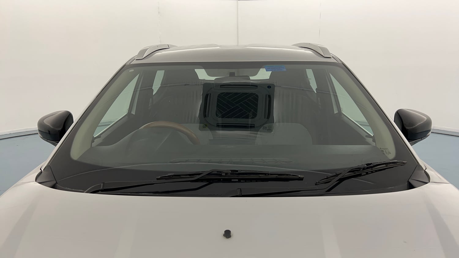 Used 2022 Renault Kiger RXE MT Petrol Manual exterior FRONT WINDSHIELD VIEW