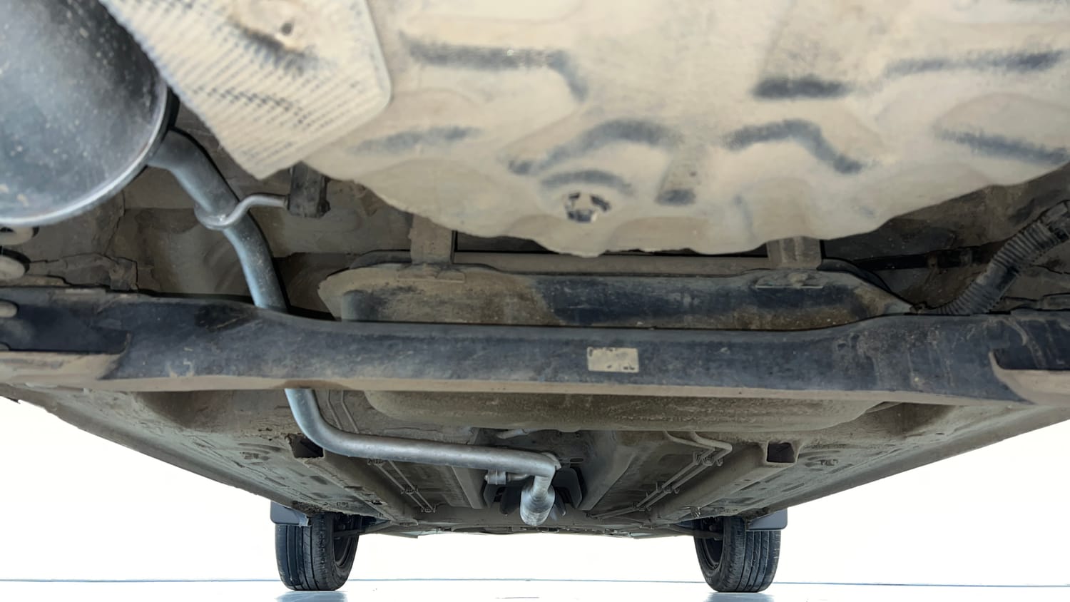 Used 2022 Renault Kiger RXE MT Petrol Manual extra REAR UNDERBODY VIEW (TAKEN FROM REAR)