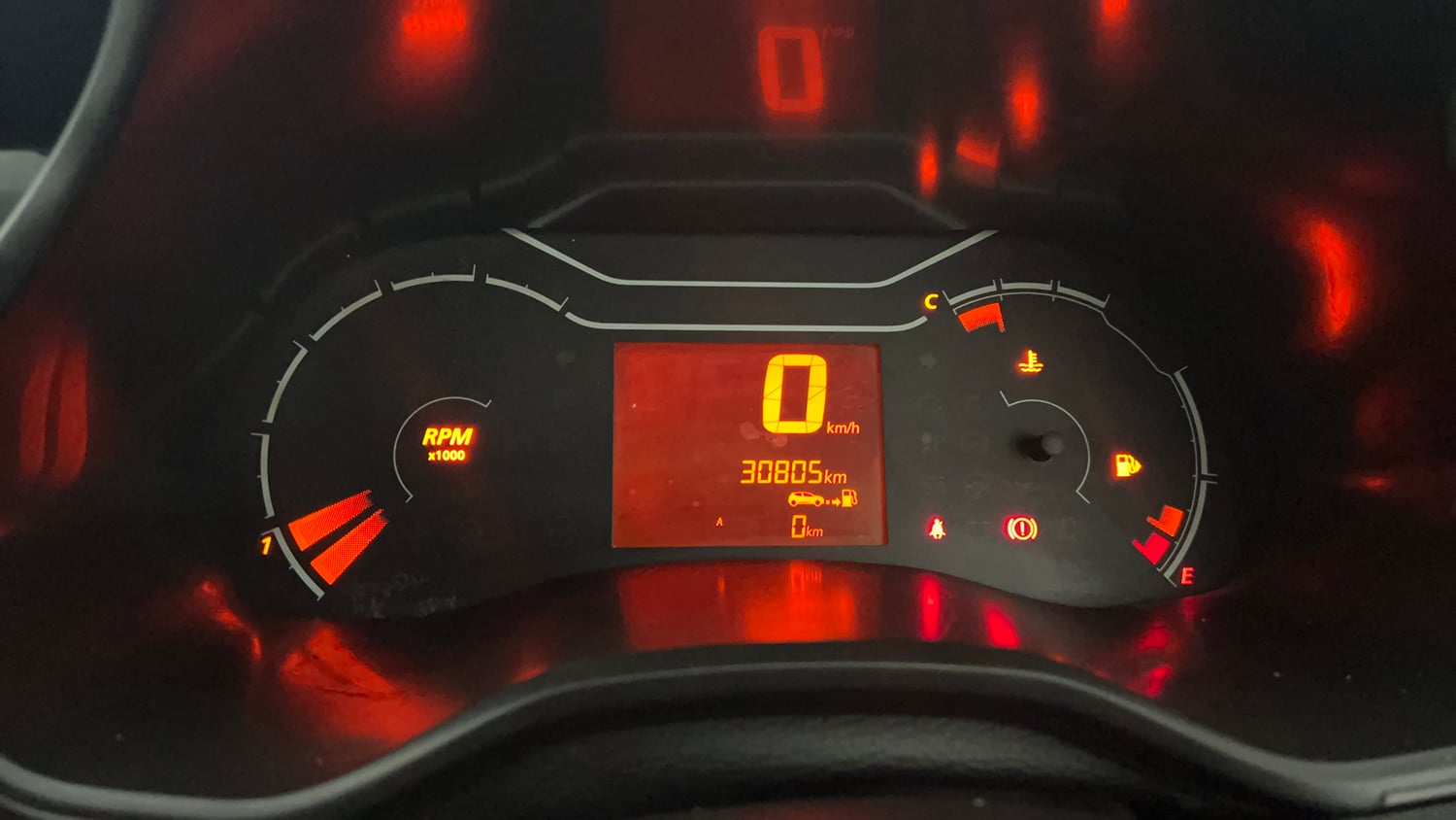 Used 2022 Renault Kiger RXE MT Petrol Manual interior CLUSTERMETER VIEW