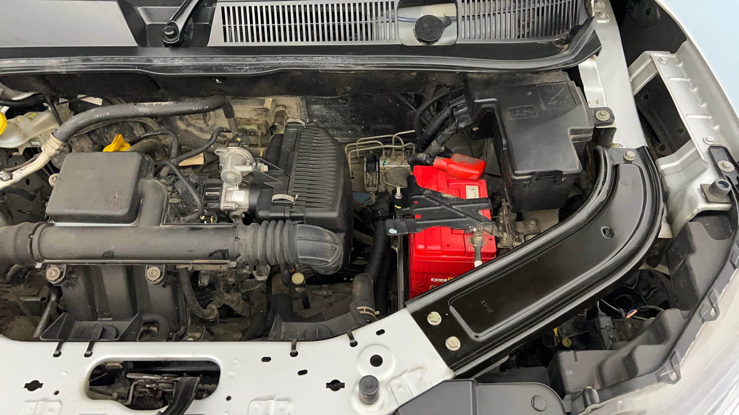 Used 2022 Renault Kiger RXE MT Petrol Manual engine ENGINE LEFT SIDE VIEW
