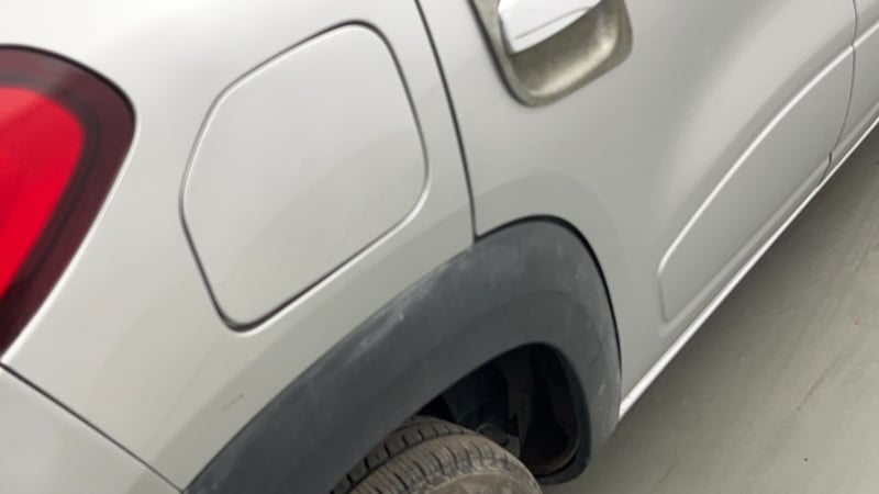 Used 2018 Renault Kwid RXE Petrol Manual dents MINOR SCRATCH