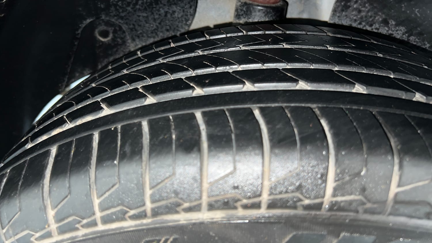 Used 2024 Hyundai Creta SX (O) 1.5 Petrol IVT Petrol Automatic tyres RIGHT REAR TYRE TREAD VIEW