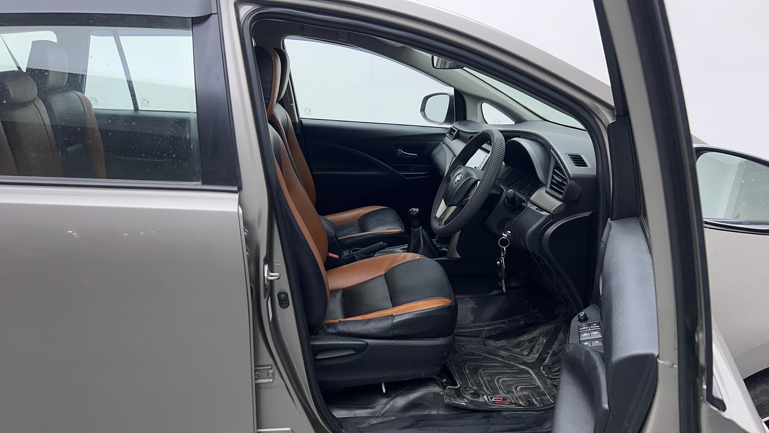 Used 2017 Toyota Innova Crysta 2.4 G 8 STR Diesel Manual interior RIGHT SIDE FRONT DOOR CABIN VIEW