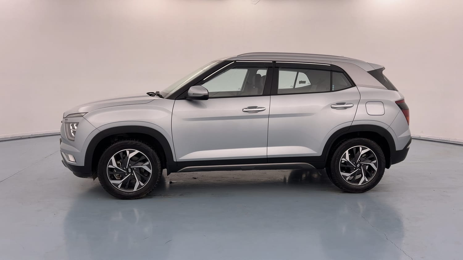 Used 2024 Hyundai Creta SX (O) 1.5 Petrol IVT Petrol Automatic exterior LEFT SIDE VIEW