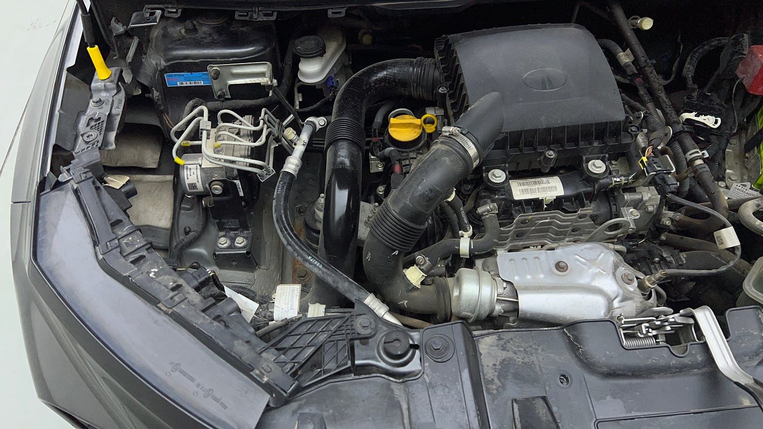 Used 2024 Tata Nexon Creative Plus 1.2 Revotron Petrol 6MT Petrol Manual engine ENGINE RIGHT SIDE VIEW