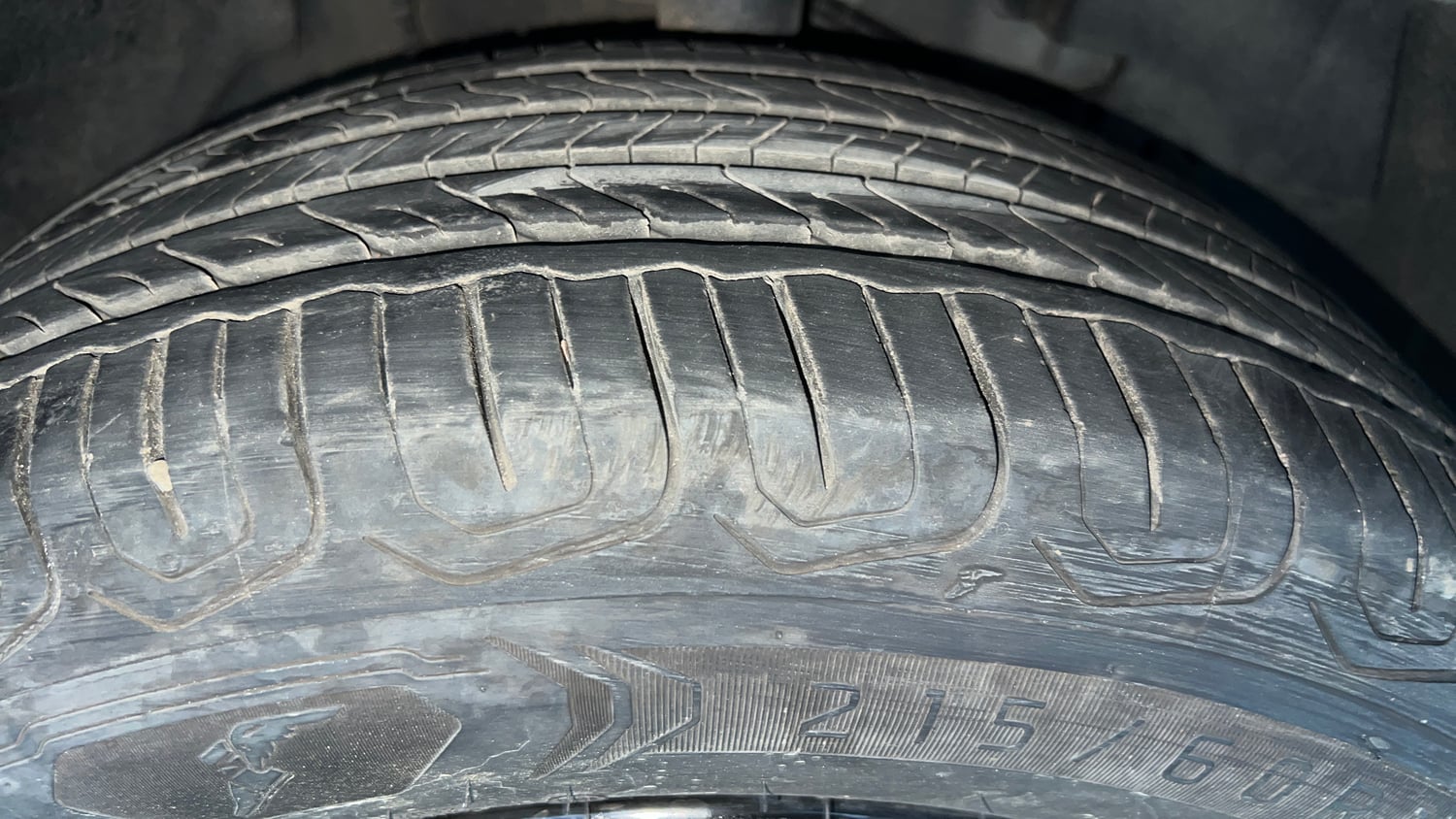 Used 2024 Tata Nexon Creative Plus 1.2 Revotron Petrol 6MT Petrol Manual tyres RIGHT FRONT TYRE TREAD VIEW