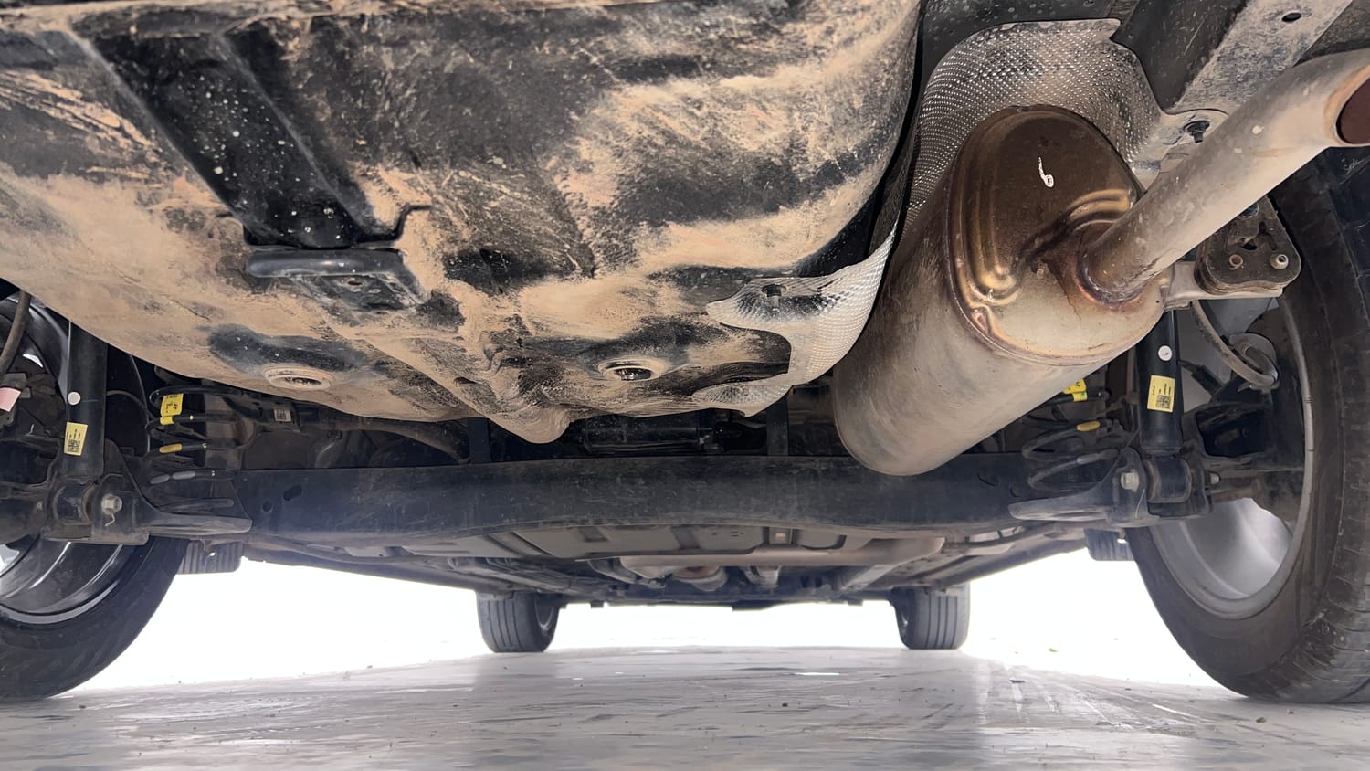 Used 2026 Hyundai Verna SX (O) 1.5 Turbo Petrol MT Petrol Manual extra REAR UNDERBODY VIEW (TAKEN FROM REAR)