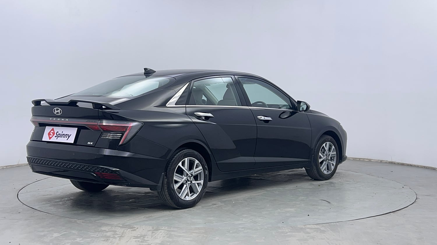 Used 2026 Hyundai Verna SX (O) 1.5 Turbo Petrol MT Petrol Manual exterior RIGHT REAR CORNER VIEW