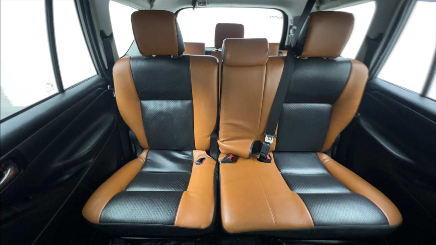 Used 2017 Toyota Innova Crysta 2.4 G 8 STR Diesel Manual interior REAR SEAT CONDITION VIEW