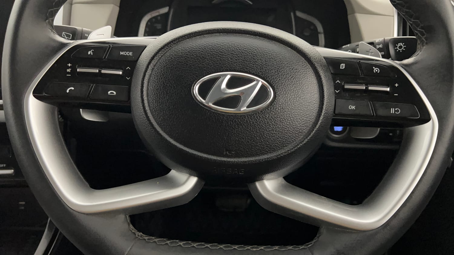 Used 2024 Hyundai Creta SX (O) 1.5 Petrol IVT Petrol Automatic top_features Cruise control