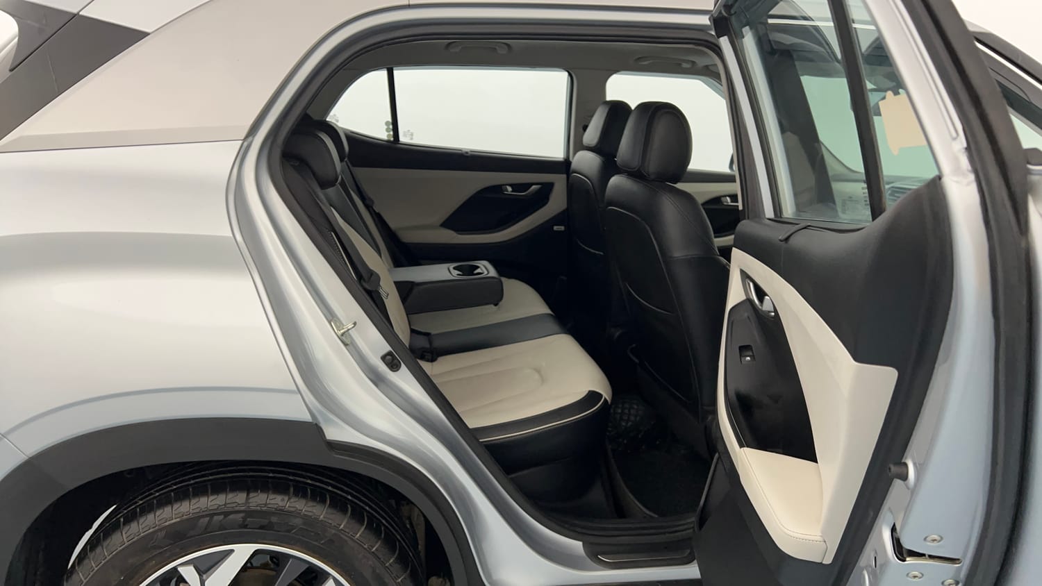 Used 2024 Hyundai Creta SX (O) 1.5 Petrol IVT Petrol Automatic interior RIGHT SIDE REAR DOOR CABIN VIEW