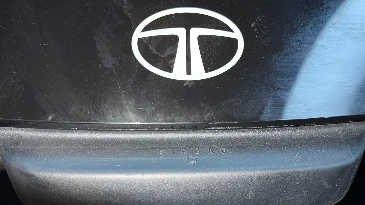 Used 2024 Tata Nexon Creative Plus 1.2 Revotron Petrol 6MT Petrol Manual top_features Airbags
