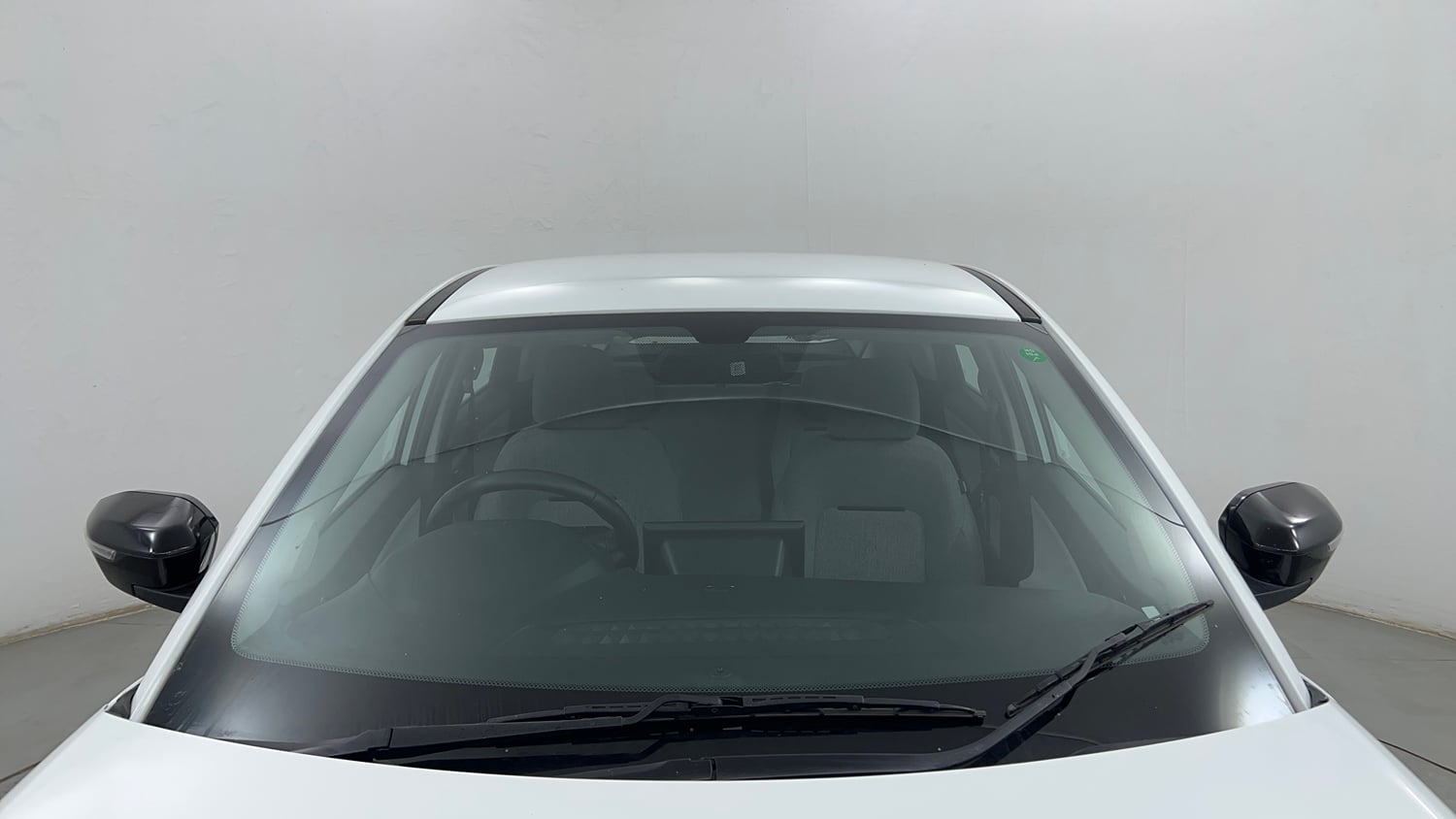 Used 2024 Tata Curvv Creative 1.5 Kryojet Diesel 6MT Diesel Manual exterior FRONT WINDSHIELD VIEW