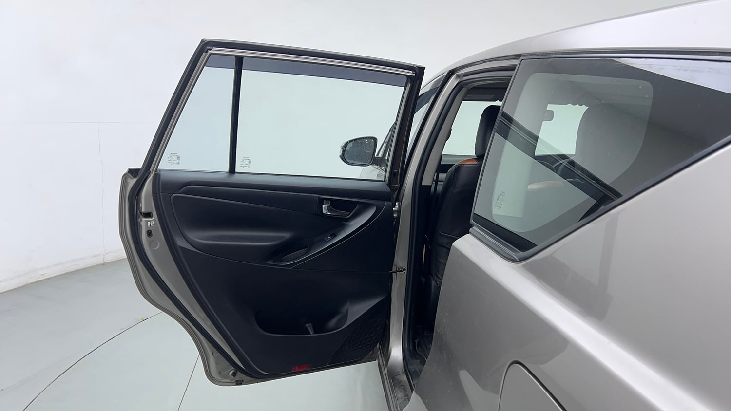 Used 2017 Toyota Innova Crysta 2.4 G 8 STR Diesel Manual interior LEFT REAR DOOR OPEN VIEW