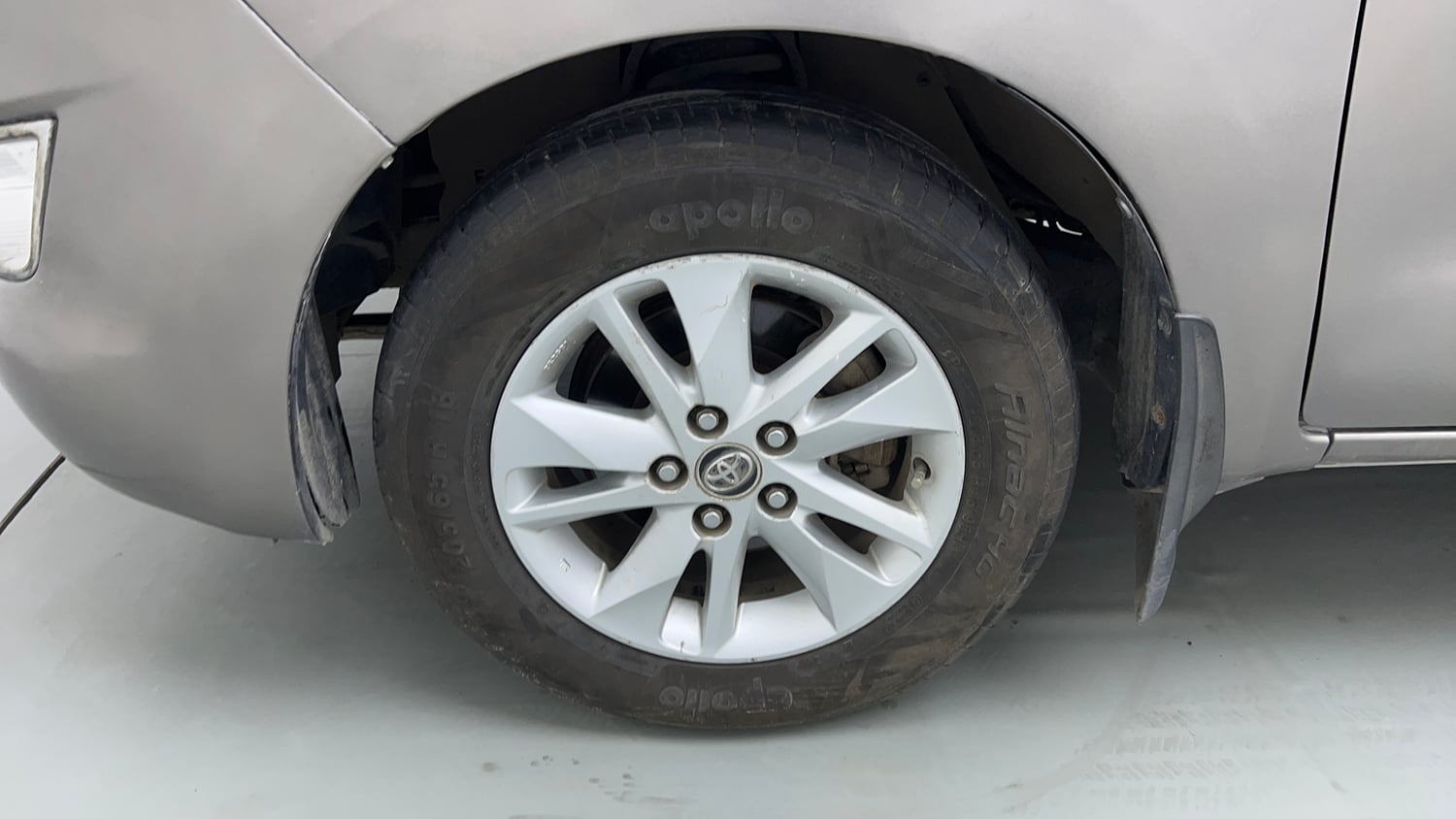 Used 2017 Toyota Innova Crysta 2.4 G 8 STR Diesel Manual tyres LEFT FRONT TYRE RIM VIEW