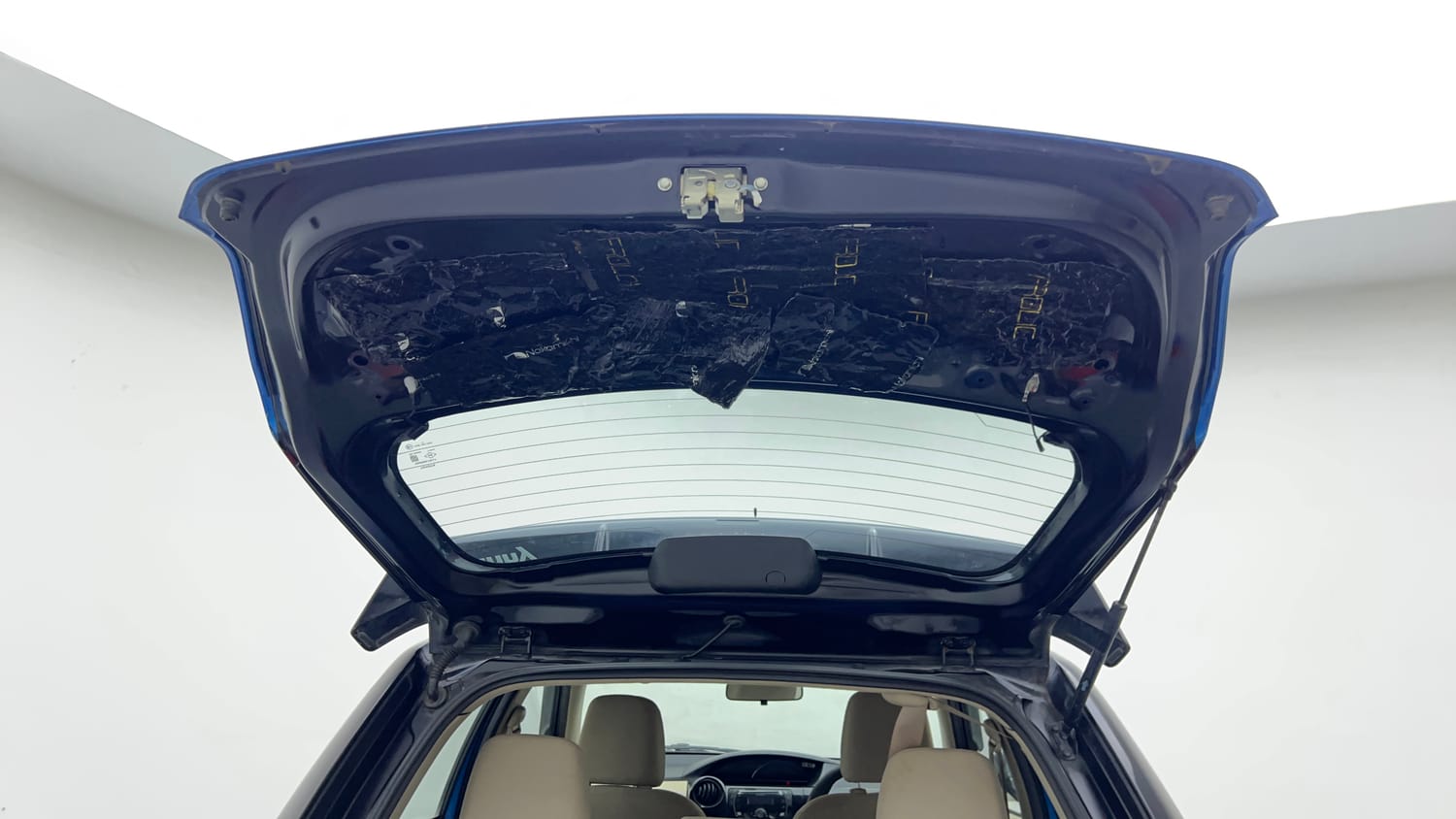 2017 Toyota Etios Liva V Dual Tone-24