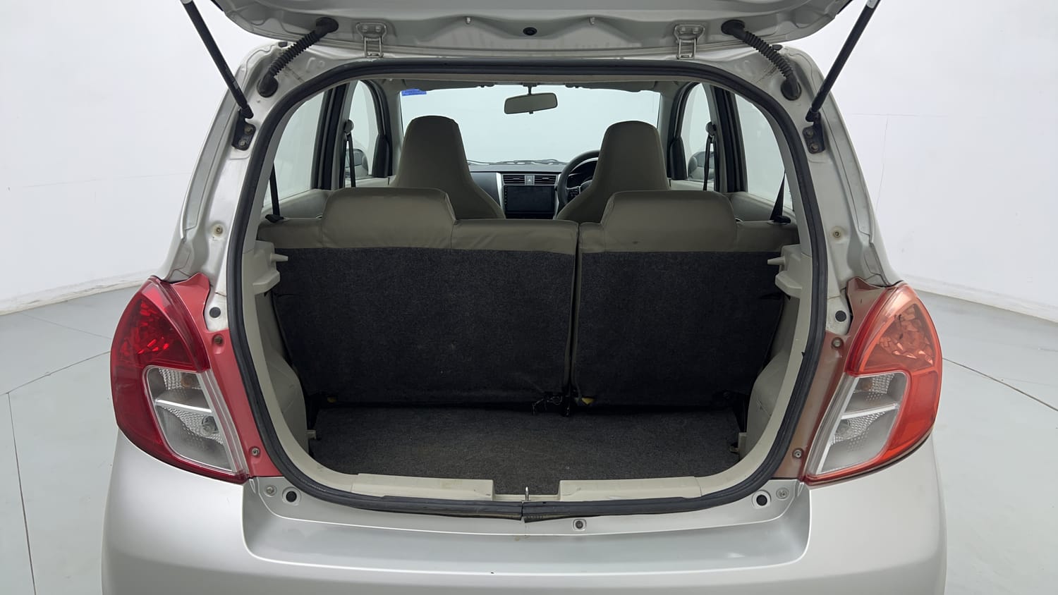 Used 2018 Maruti Suzuki Celerio ZXi Petrol Manual interior DICKY INSIDE VIEW