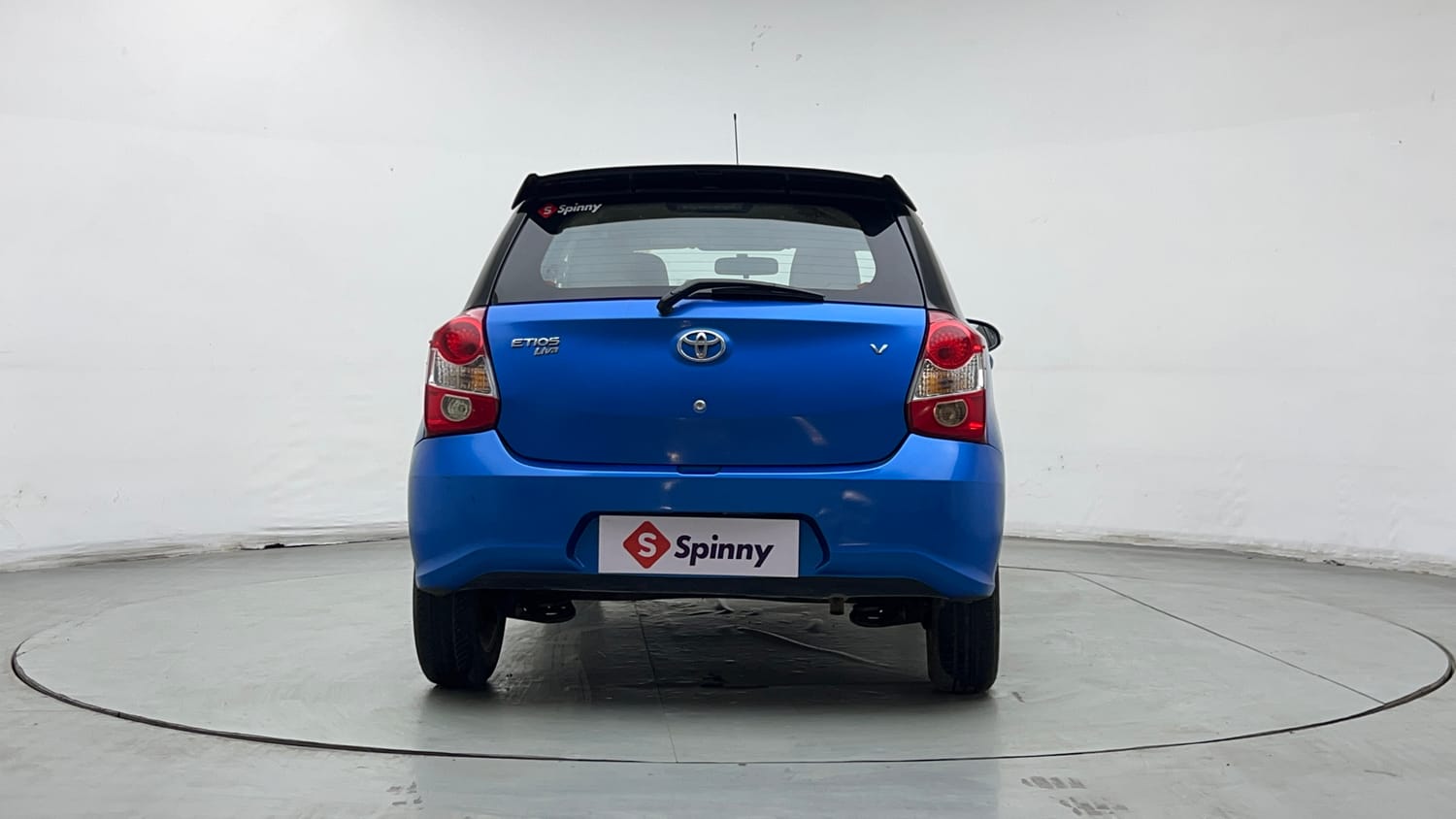 2017 Toyota Etios Liva V Dual Tone-3