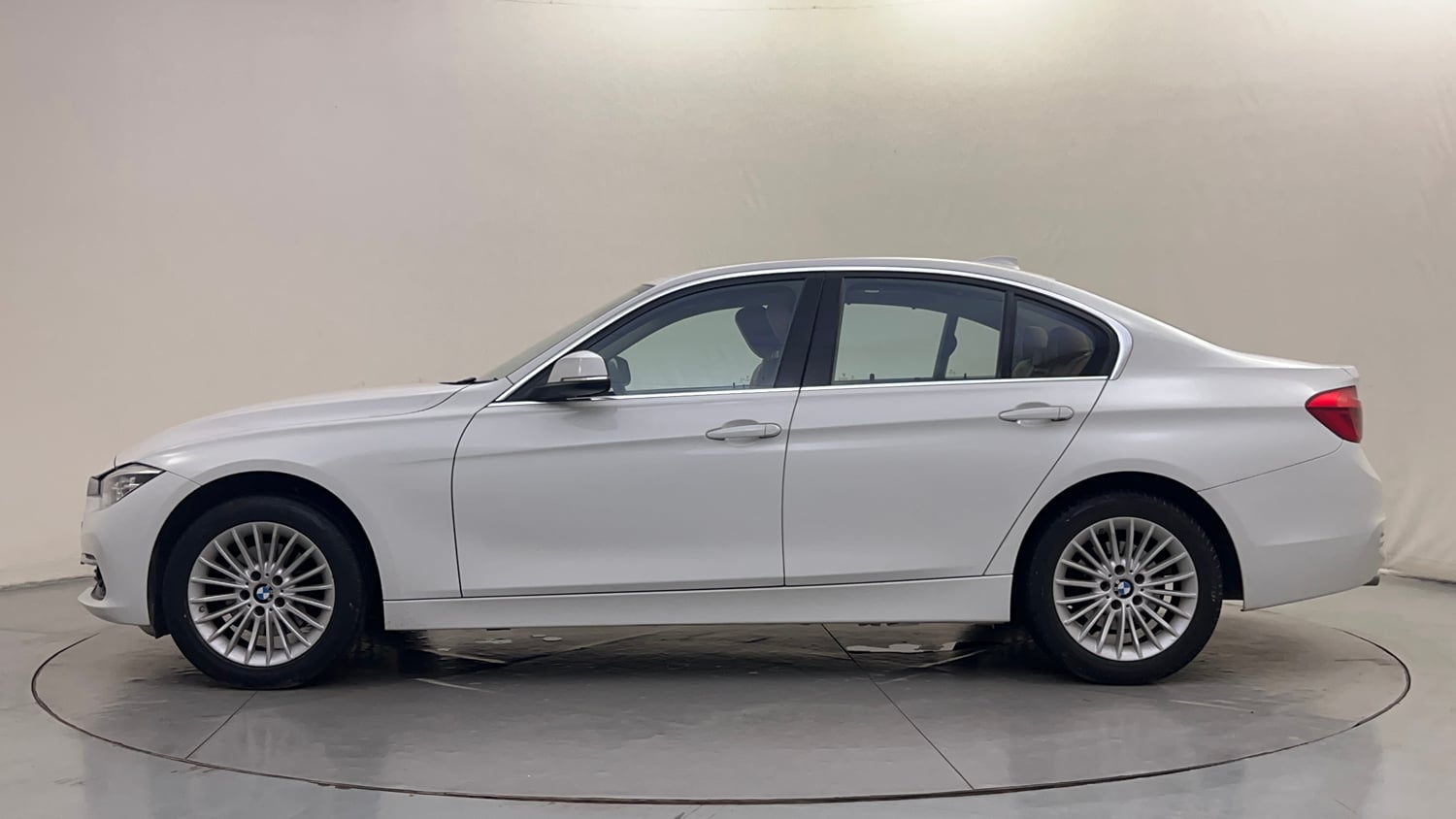 Used 2019 BMW 3 Series 320d Luxury Line Diesel Automatic exterior LEFT SIDE VIEW