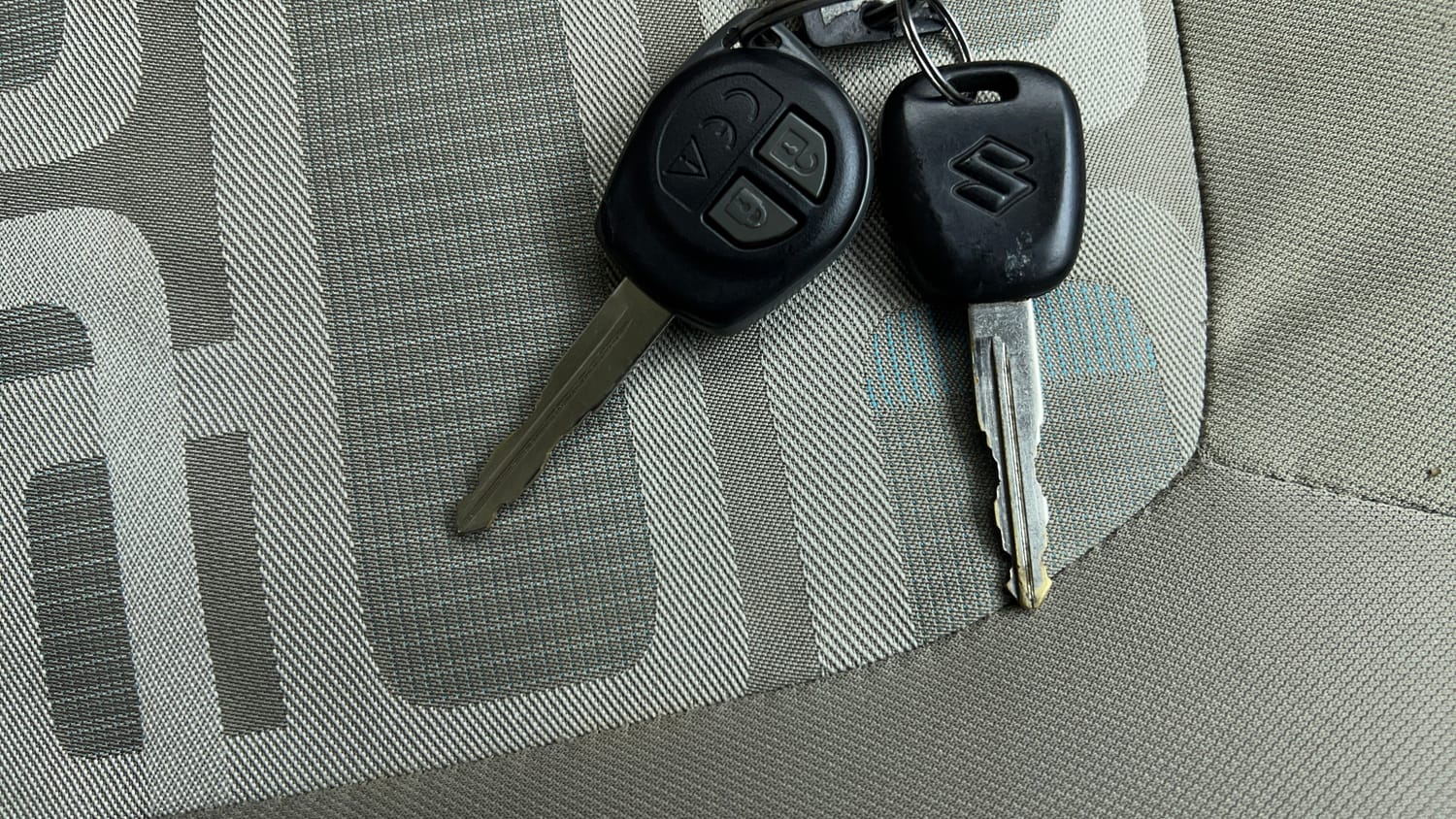 Used 2018 Maruti Suzuki Celerio ZXi Petrol Manual extra CAR KEY VIEW
