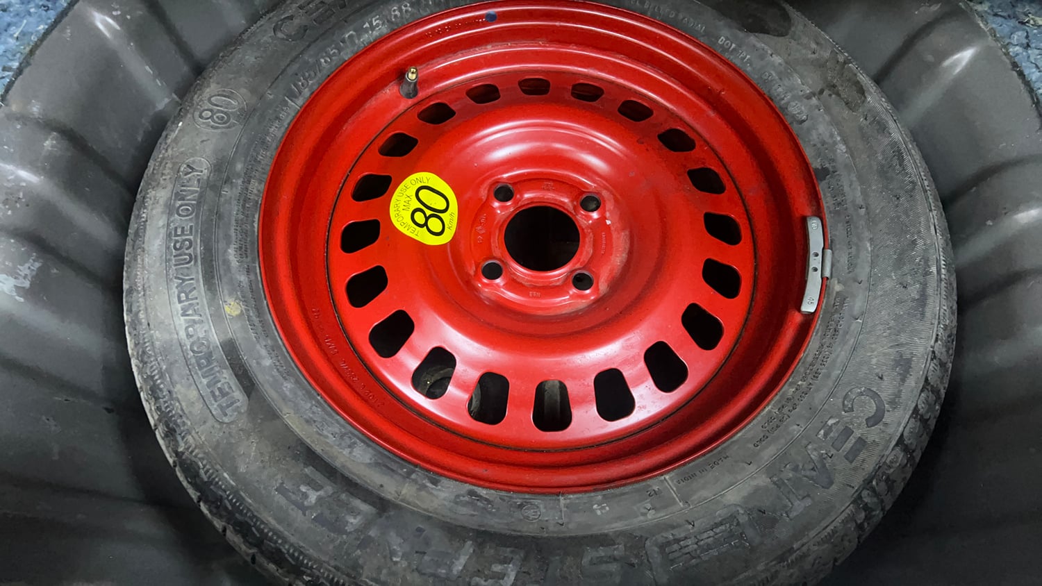 Used 2021 Nissan Magnite XV Turbo Petrol Manual tyres SPARE TYRE VIEW