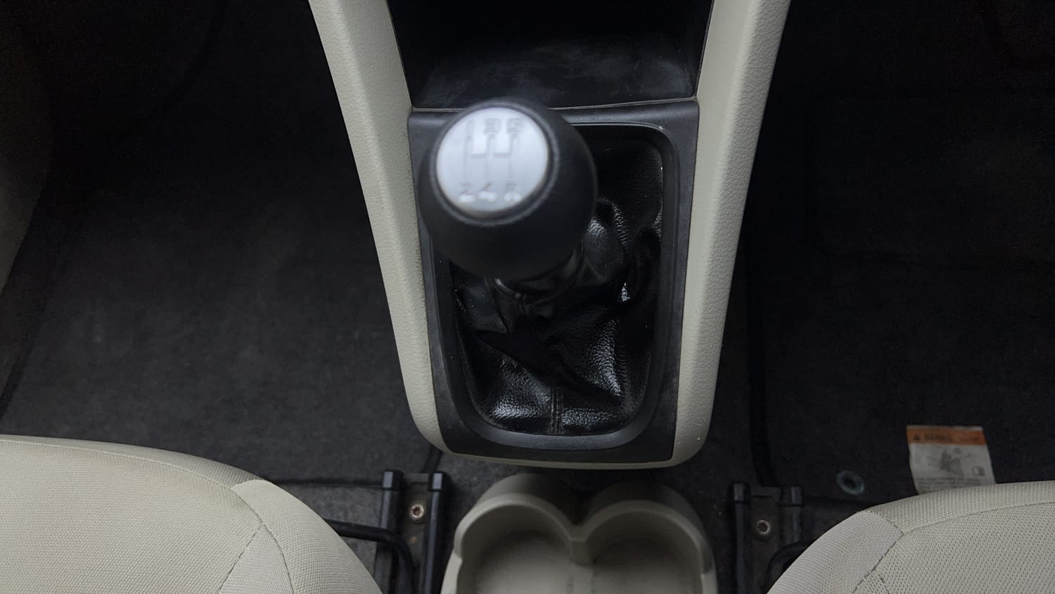 Used 2018 Maruti Suzuki Celerio ZXi Petrol Manual interior GEAR  KNOB VIEW