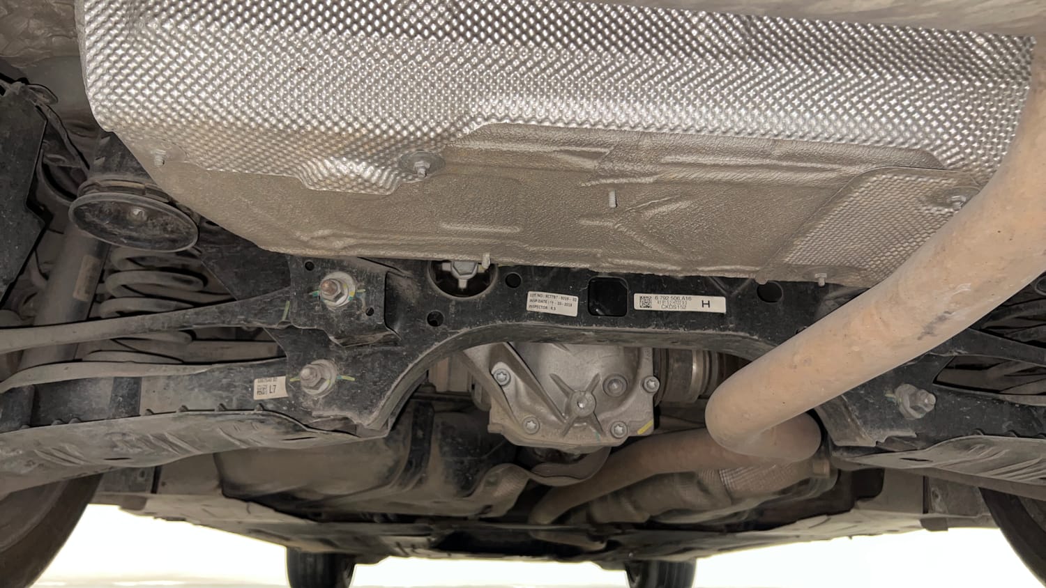 Used 2019 BMW 3 Series 320d Luxury Line Diesel Automatic extra REAR UNDERBODY VIEW (TAKEN FROM REAR)
