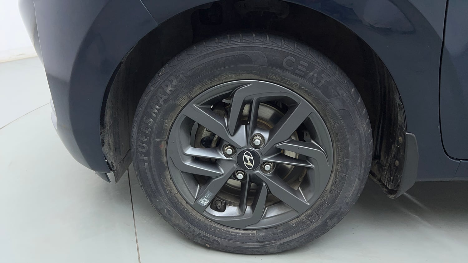 Used 2021 Hyundai Grand i10 Nios Sportz 1.2 Kappa VTVT Petrol Manual tyres LEFT FRONT TYRE RIM VIEW