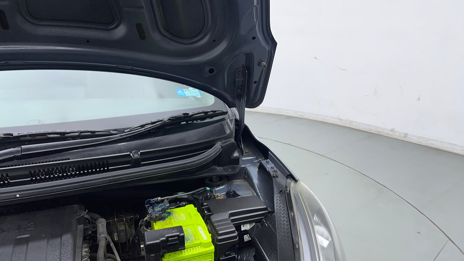 Used 2021 Hyundai Grand i10 Nios Sportz 1.2 Kappa VTVT Petrol Manual engine ENGINE LEFT SIDE HINGE & APRON VIEW