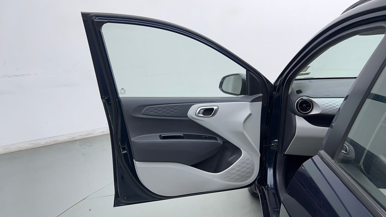 Used 2021 Hyundai Grand i10 Nios Sportz 1.2 Kappa VTVT Petrol Manual interior LEFT FRONT DOOR OPEN VIEW