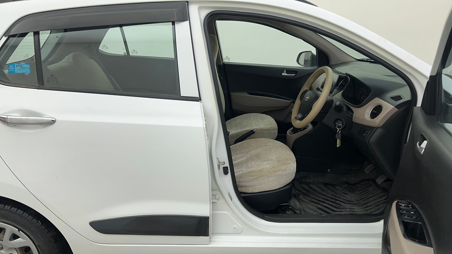 Used 2019 Hyundai Grand i10 Sportz 1.2 Kappa VTVT Petrol Manual interior RIGHT SIDE FRONT DOOR CABIN VIEW