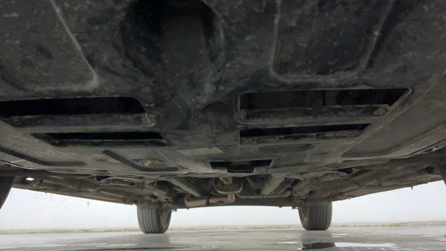 Used 2016 Hyundai Creta 1.6 SX Plus AT Petrol Petrol Automatic extra FRONT LEFT UNDERBODY VIEW