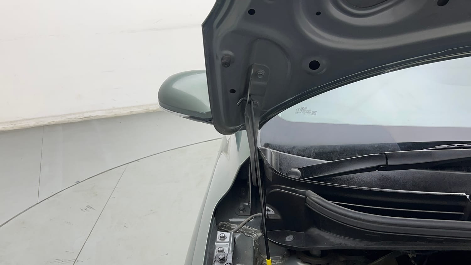 Used 2024 Hyundai Grand i10 Nios Sportz 1.2 Kappa VTVT Petrol Manual engine ENGINE RIGHT SIDE HINGE & APRON VIEW
