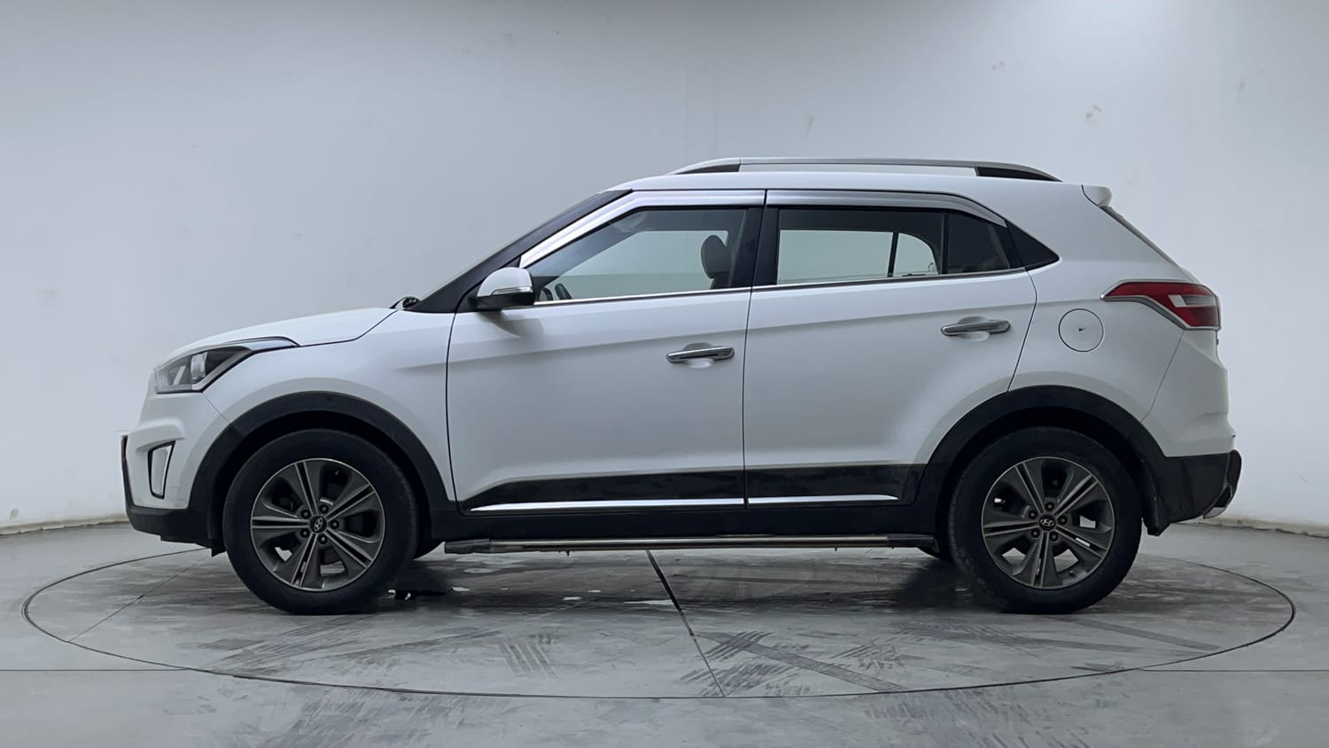 Used 2016 Hyundai Creta 1.6 SX Plus AT Petrol Petrol Automatic exterior LEFT SIDE VIEW