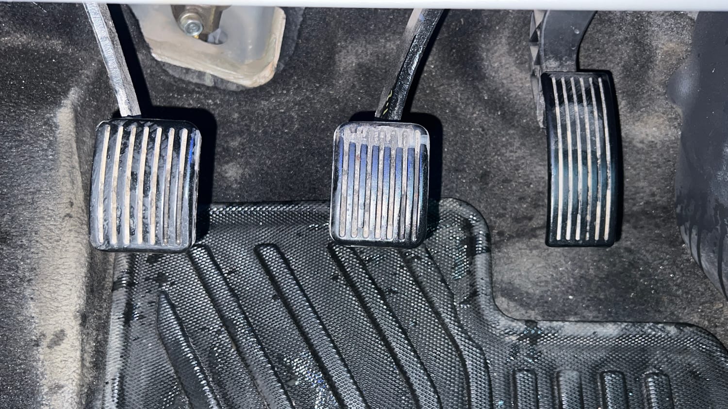 Used 2024 Hyundai Grand i10 Nios Sportz 1.2 Kappa VTVT Petrol Manual interior PEDALS VIEW