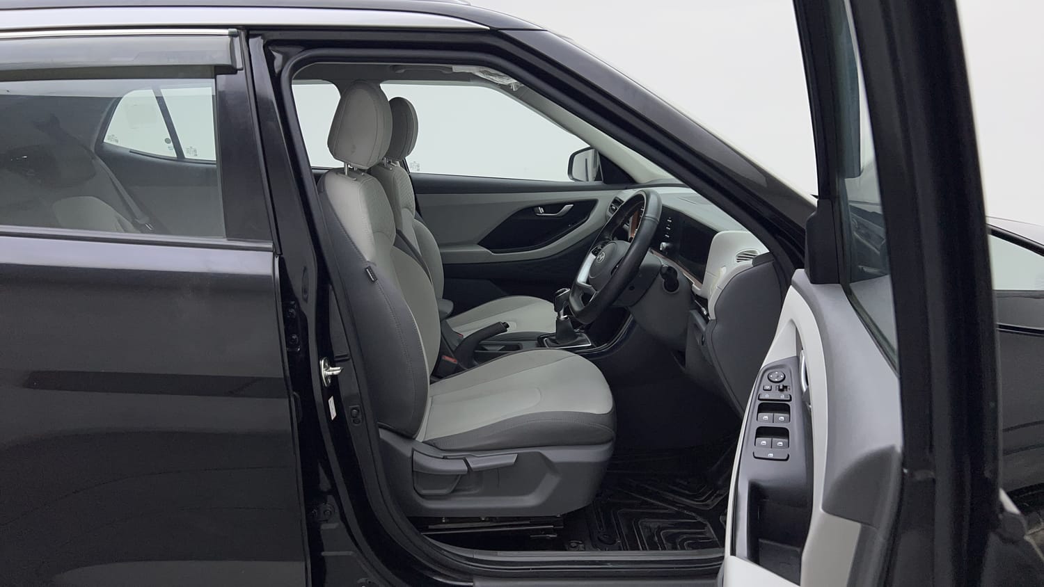 Used 2024 Hyundai Creta 1.5 MPi Petrol MT S(O) Petrol Manual interior RIGHT SIDE FRONT DOOR CABIN VIEW