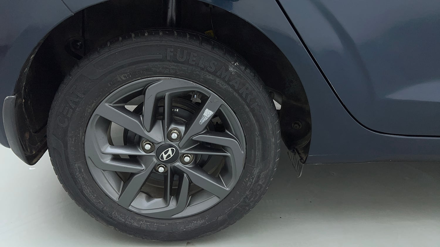 Used 2021 Hyundai Grand i10 Nios Sportz 1.2 Kappa VTVT Petrol Manual tyres RIGHT REAR TYRE RIM VIEW